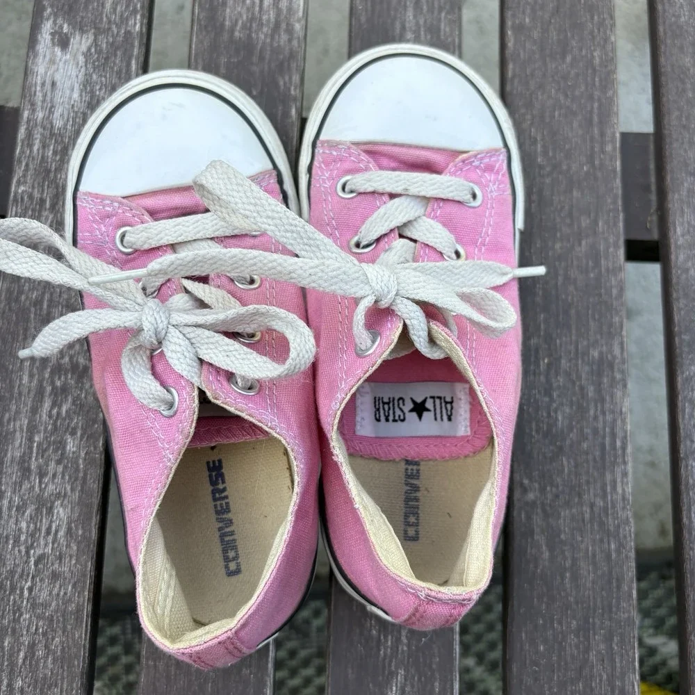 Converse kids there sides